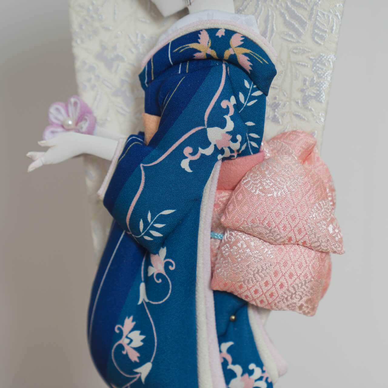 コンパクトでかわいい「ことの羽子板」