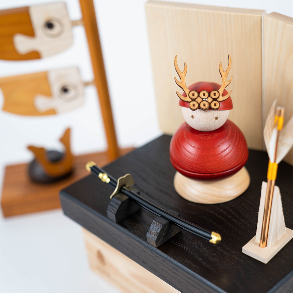 コンパクトでかわいい「ことの木製鎧」