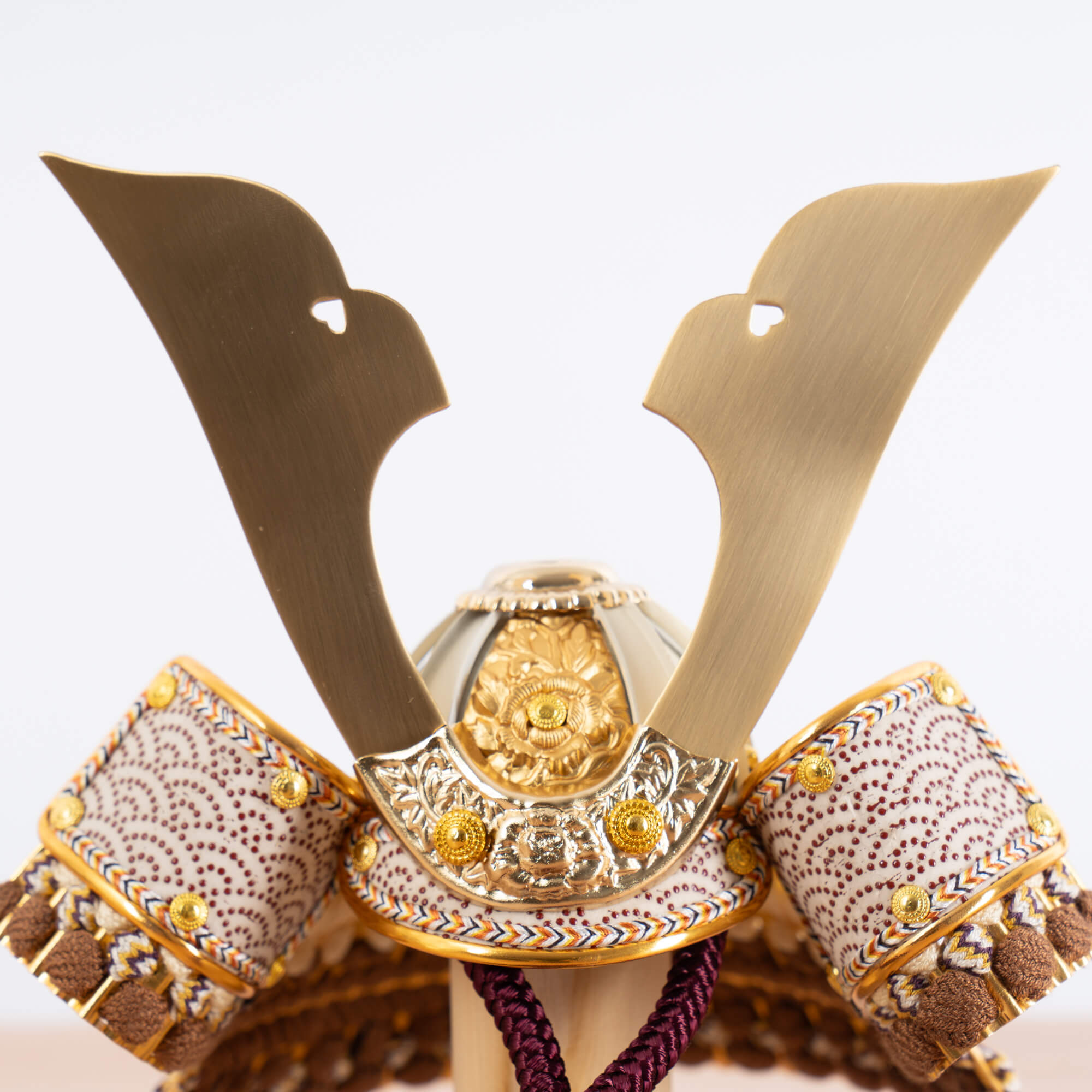 コンパクトでかわいい「ことの兜」