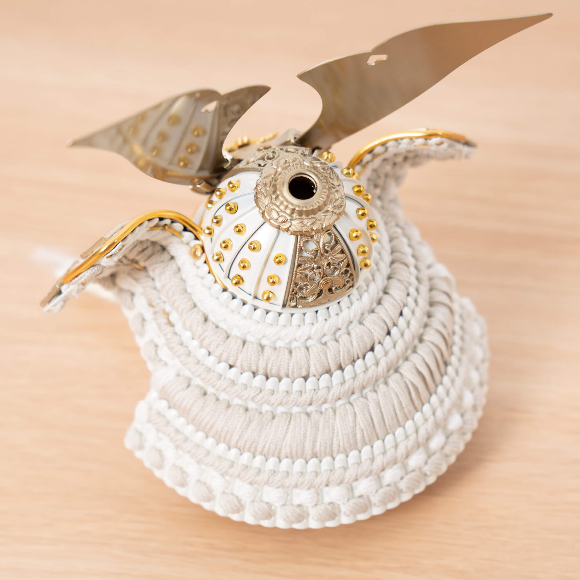 コンパクトでかわいい「ことの兜」