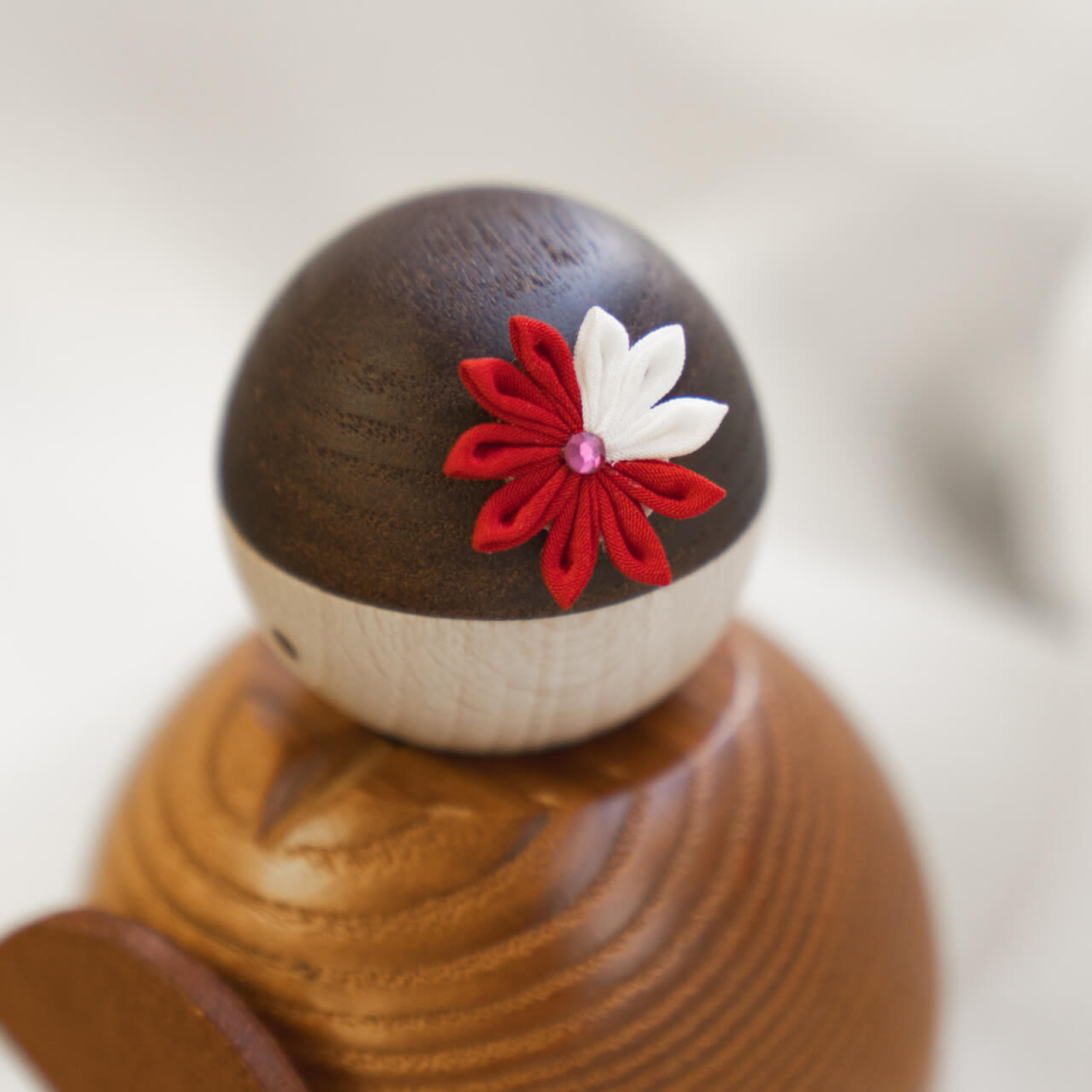 日本の伝統工芸 つまみ細工の髪飾り