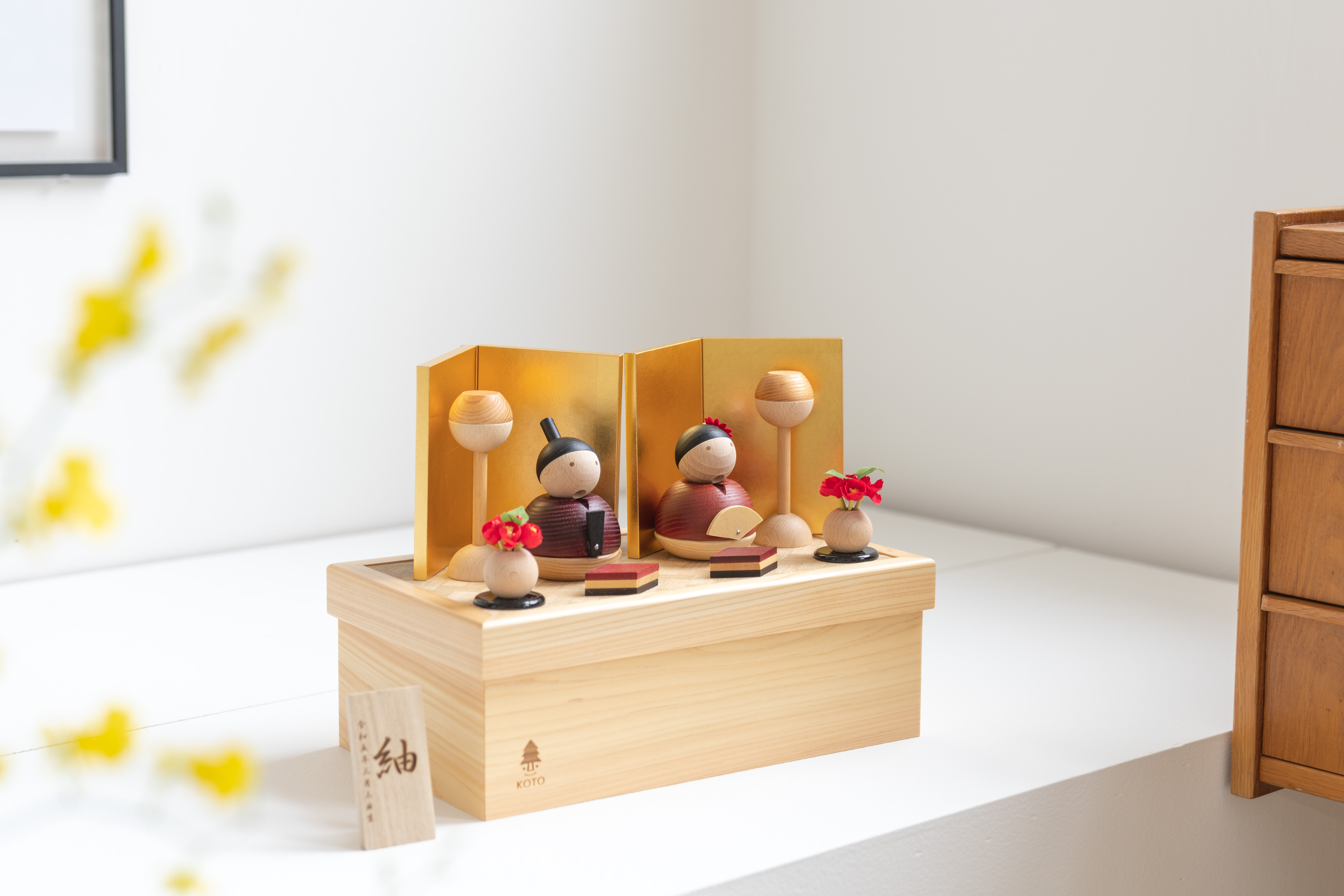 木製 雛人形 ひな祭り コンパクト 【ほぼ新品・未使用】 コンパクトでかわいい「ことの木製ひな人形」