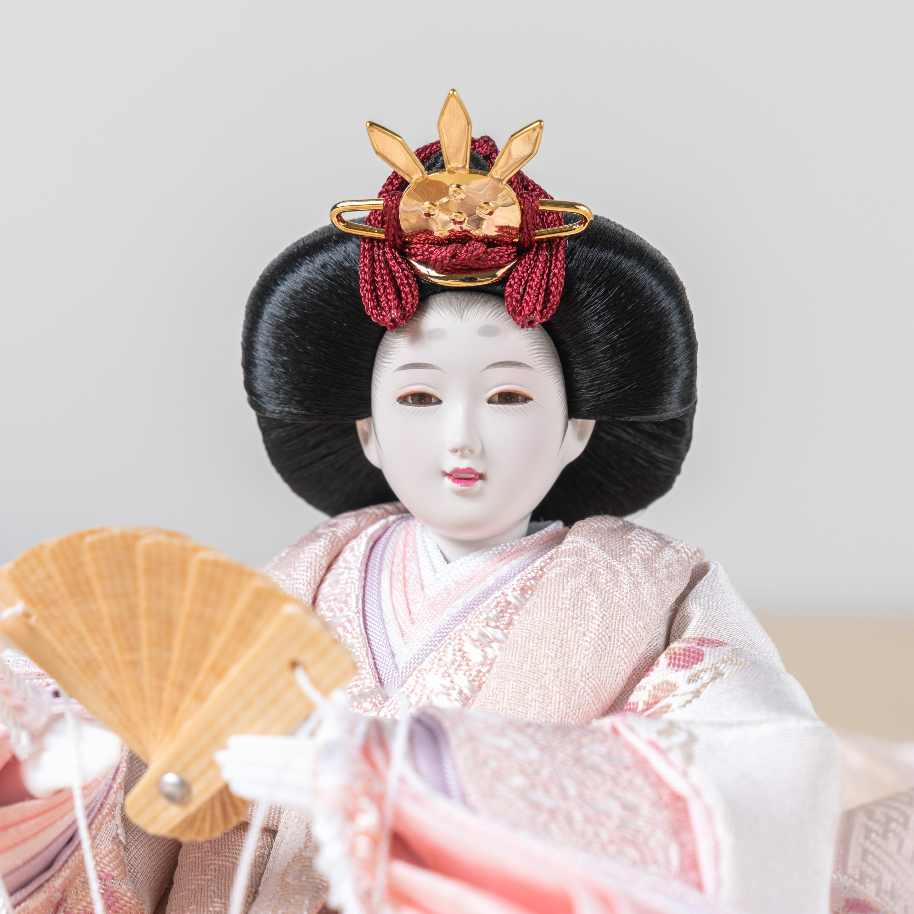 コンパクトでかわいい「ことの平安ひな」
